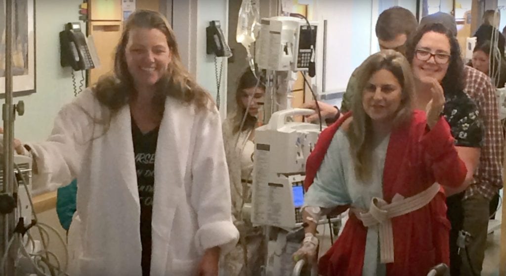 Airline pilot donates kidney to suffering coworker saves her life