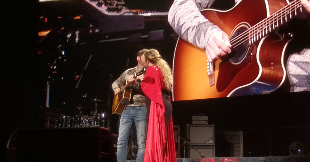 Kelly Clarkson Verschiebt Konzerte – So Trauert Die Sängerin Um Ihren Ex! - n1f81gj