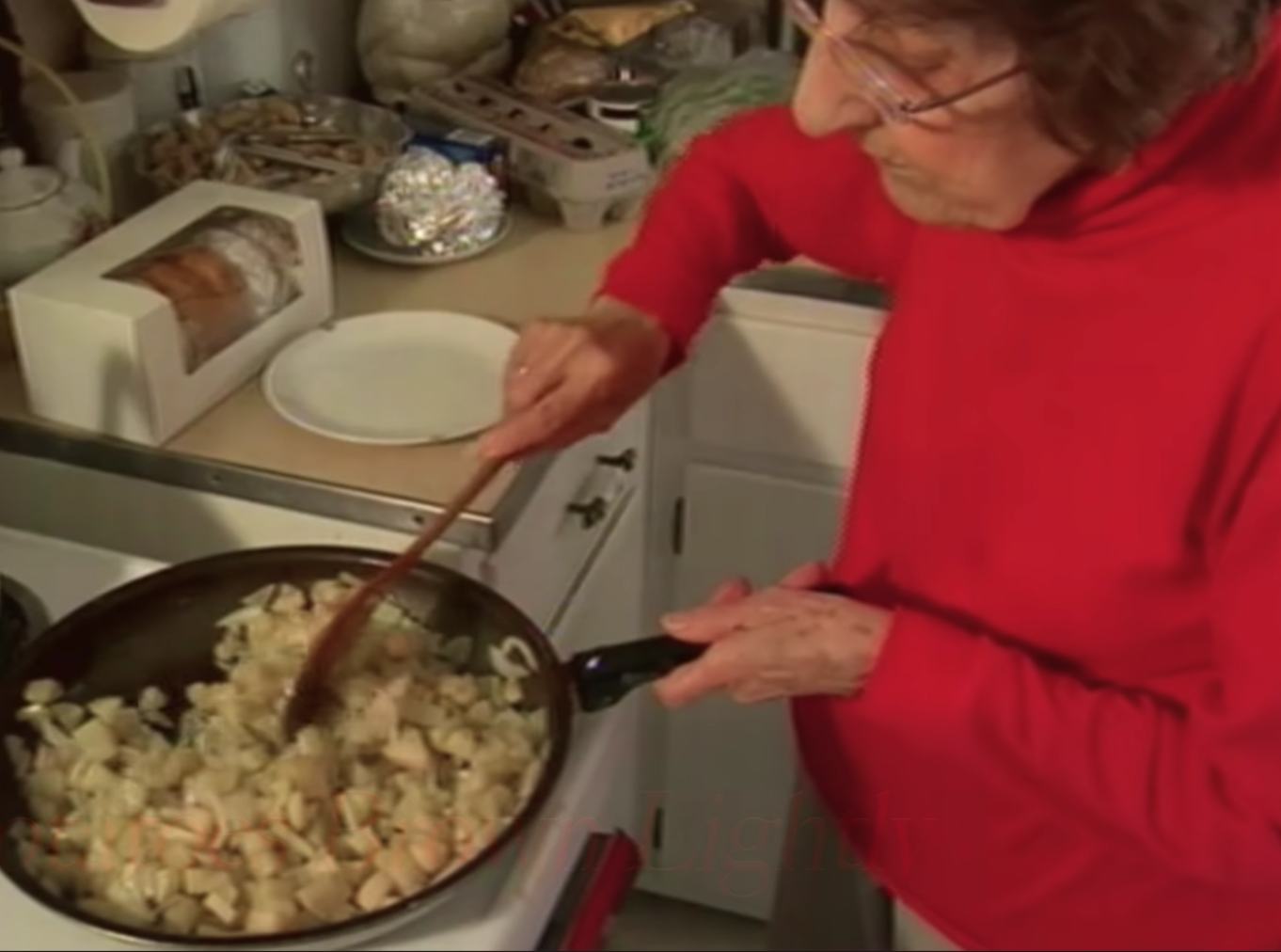 91-year-old chops up potatoes and hot dogs to share recipe from 1930