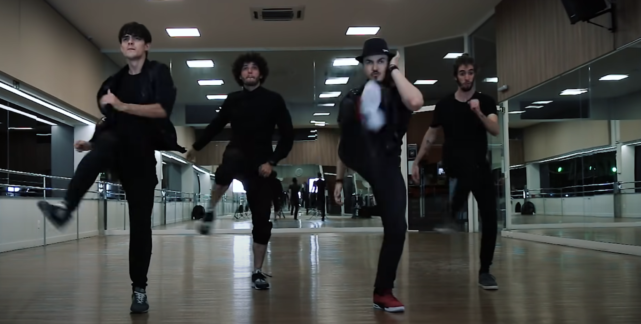 Who Are The Dancers In Ricardo Walker's Crew Young Men Steal 5 Million Hearts Within Seconds Of Stunning Justin