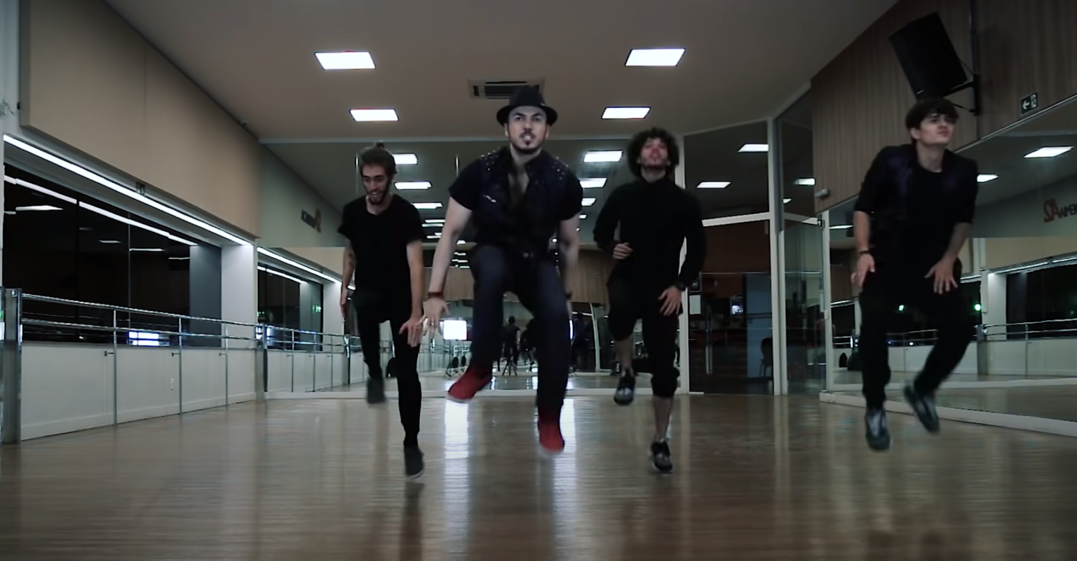 Who Are The Dancers In Ricardo Walker's Crew Young Men Steal 5 Million Hearts Within Seconds Of Stunning Justin