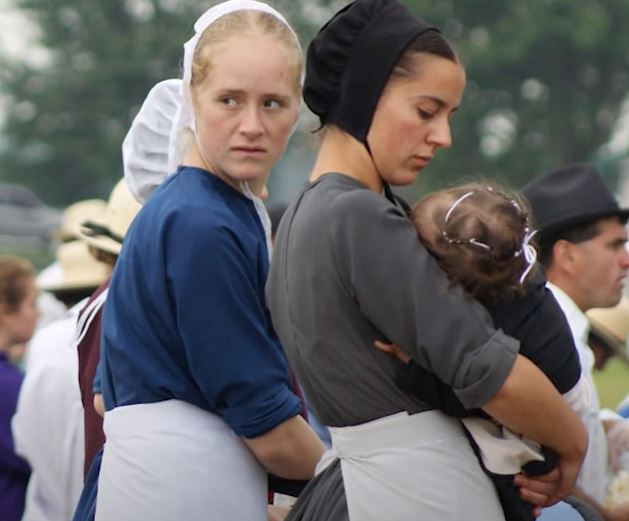 20 Bizarre Rules Amish Women Must Follow
