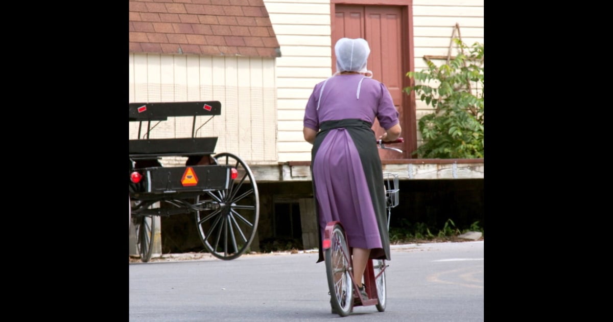21 Bizarre Rules Amish People Must Follow