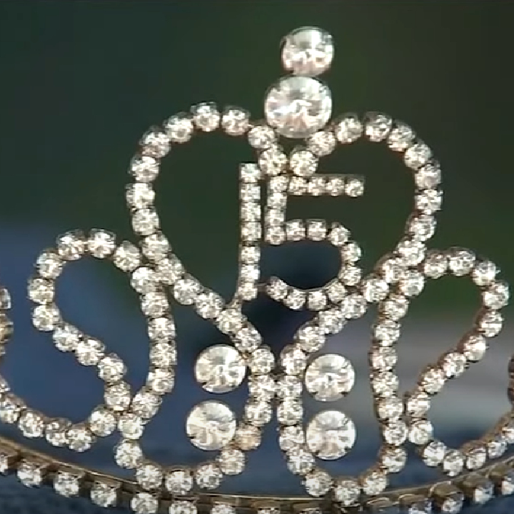 15yearold takes months to crochet herself an extra special