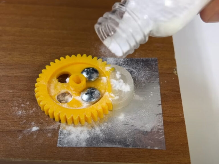 Man s Experiment With Superglue And Baking Soda Goes Viral With Over 18 man-s-experiment-with-superglue-and-baking-soda-goes-viral-with-over-18