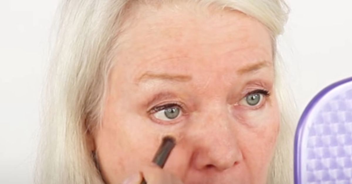 Former Model Gives Up 10 Makeup Secrets to Look a Decade Younger